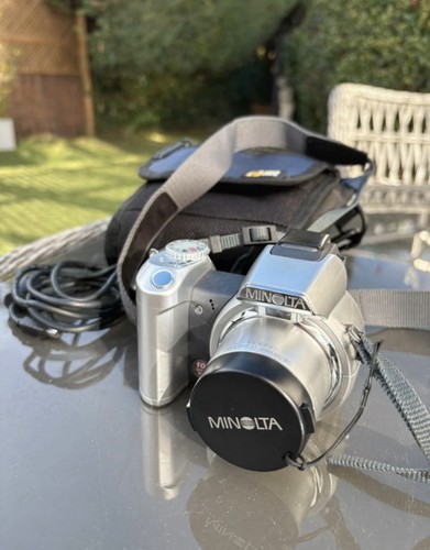 Silver minolta dimage - silver,