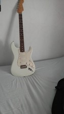 FENDER CLASSIC PLAYER 60’s