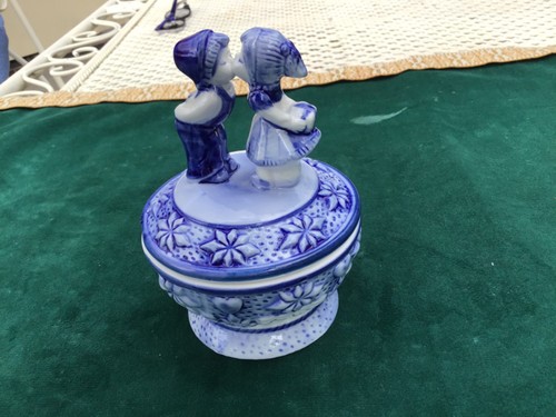 Vintage blue white delft - white,