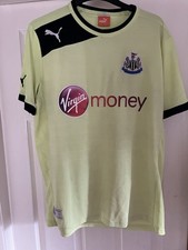 Newcastle United 2012/13 Third Kit Size Medium
