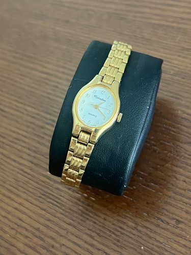 Vtg valentino womens gold tone - vtg,