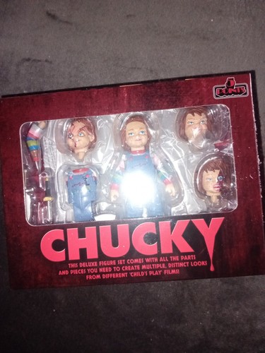 Chucky deluxe figure - deluxe, points