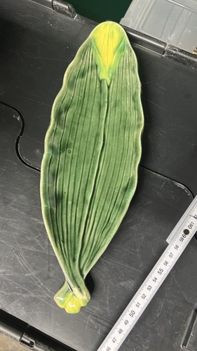 Green ceramic leaf shaped - green,