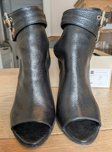 Burberry black leather - burberry,