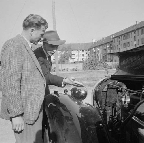 Car market zurich 1957 - in,