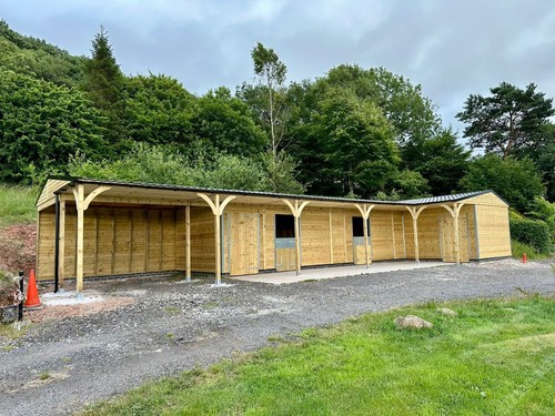 Shape large stables - shape, /