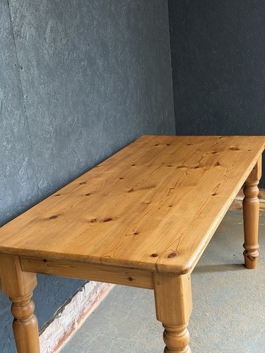 Farmhouse pine dining table - farmhouse,