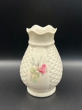 Irish Donegal Fine Bone China Parian Vase Excellent Condition, 11.5 cm tall