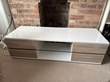 Tv Desk With 4 Drawers 2 On Either Side Stacked And And Glass Shelf In Middle