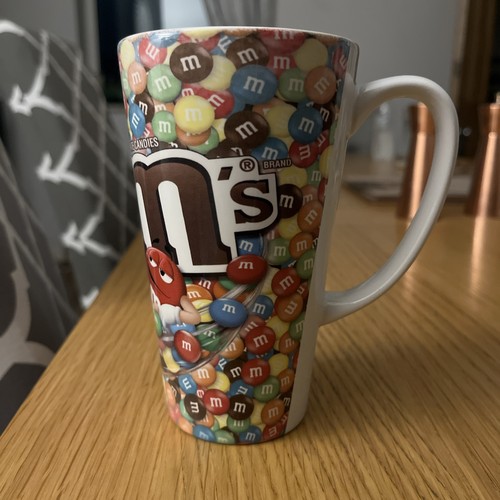 Large world chocolate - m&m’s,