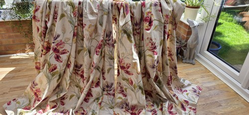 Laura ashley gosford - laura,