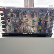 Roblox Action Collection From the Vault Action Figure Set - Pack of 20