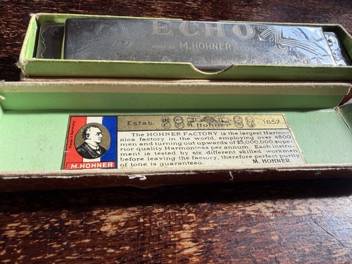 Vintage echo harmonica - harmonica, m