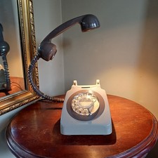 Vintage Retro Dial Telephone