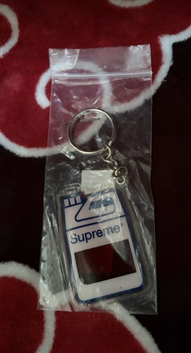 Supreme jug keychain pink - supreme,