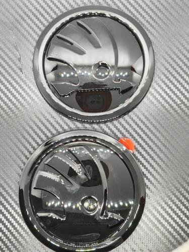 Skoda gloss black badge - gloss, 100mm