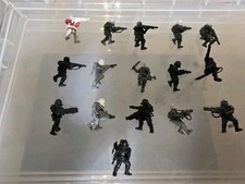 18x Astra Militarum/ Imperial Guard Cadian Troop Bodies With 3rd Party Heads