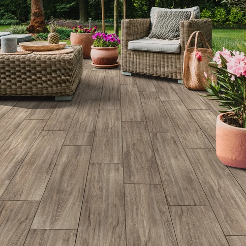Bradstone heartwood porcelain - heartwood,