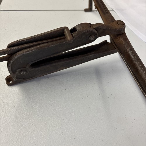 Antique cast iron - antique, hay/wire