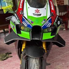 Carbon color Side Winglets