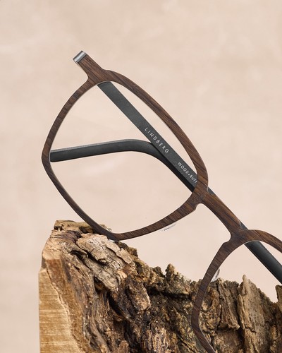 Lindberg wood buffalo - wood,