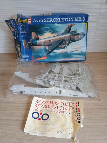 Revell scale avro - revell, 1:72