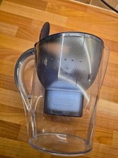 Mixed kitchen stuff - Brita, fruit baskets, cutlery tray