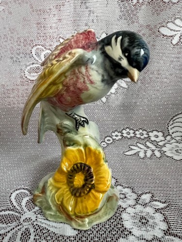 Beswick chickadee model - model, 929