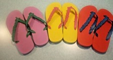 Set 3 PAIRS AVON Flower Power FLIP FLOPS Sandals Women's LARGE  9/10 Free Ship
