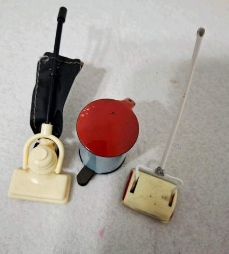 Vintage dolls house - vintage,