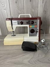 Jones Buttonmatic sewing