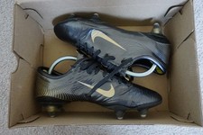 Football Boots Nike Mercurial Vapor III Black/Gold (2006) Size 7UK SG
