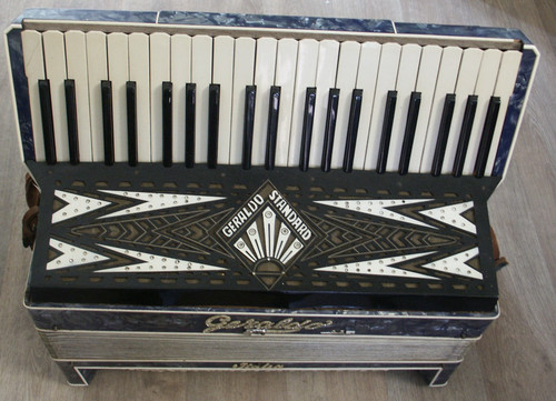 Geraldo 120 bass treble - bass, 41