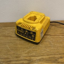 DeWalt DE9116 Charger