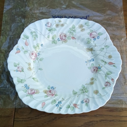 Wedgwood 1991 rosehip eared - 1991,