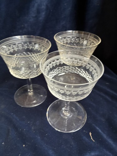 Antique pall mall lady - 3,