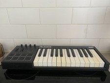 Alesis V25 USB Midi Keyboard