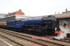 PHOTO  LNER A2 60532 'BLUE