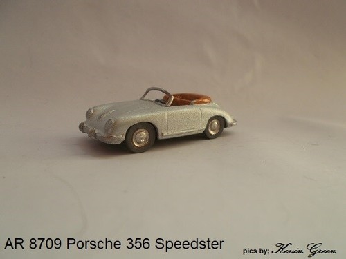 H0 scale auto replicas - -,