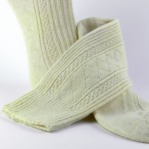 Pairs 100 lambswool socks - pairs,