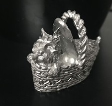 Pewter TOTO In Basket WIZARD OF OZ Dorothy Wicked Witch Figurine