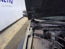 BONNET HINGE RH SUZUKI GRAND