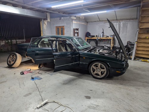 Jaguar xj6 xjr xj8 - ,