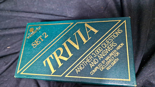 Trivial pursuit set trivia - pursuit,