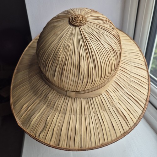 Ladies vintage pith - vintage,