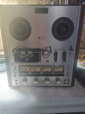 AKAI 202D-SS Surround Sound