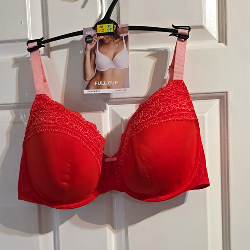 Marks spencer 38d red lace - &,