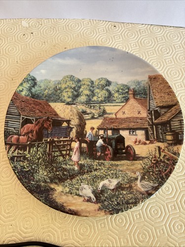 Wedgwood danbury mint plate - danbury,