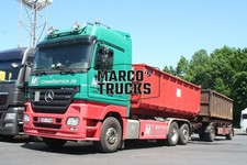 Truck Photo Mercedes-Benz