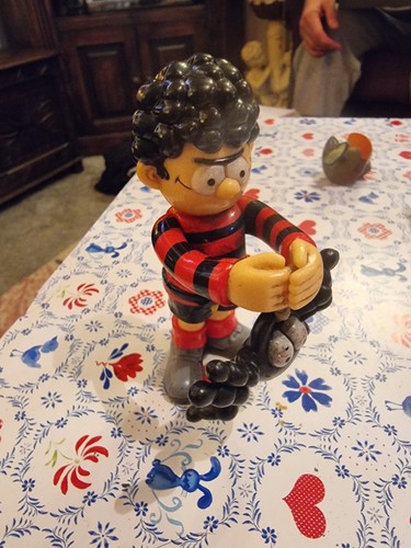 Dennis the menace beano happy - the,